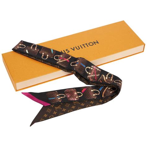 louis vuitton twilly scarf.